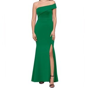 Xscape One Shoulder Fit and Flare Evening Gown Sz 16